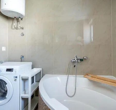 Deluxe 3 Bedroom With Sea View