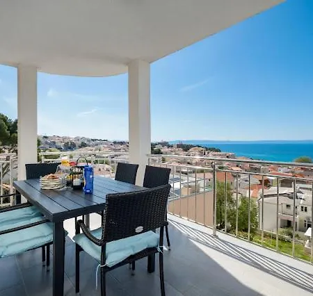 Apartment Deluxe 3 Bedroom With Sea View Baska Voda