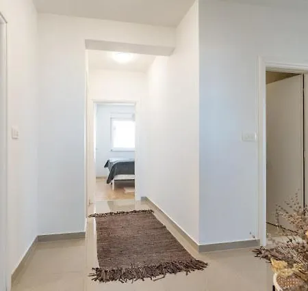 Deluxe 3 Bedroom With Sea View