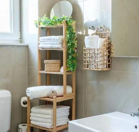 Deluxe 3 Bedroom With Sea View Appartement Baška Voda